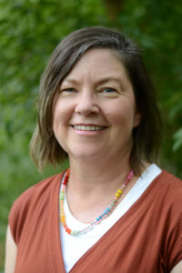 Jennifer Powell Headshot